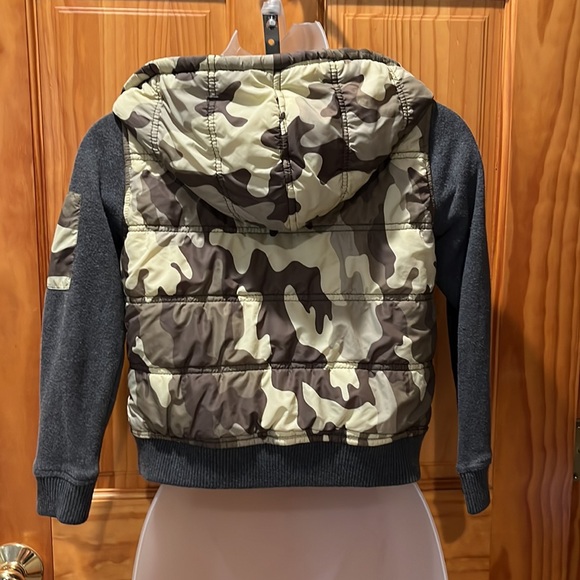 Tucker + Tate Kids' Mountain Crest Nylon & Fleece Hooded Camo Jacket - Picture 5 of 7